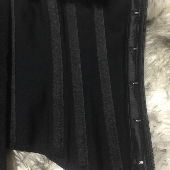 Waist Trainer Corset - Picture 2 of 5